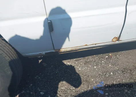 2008 Ford E-250 Commercial/Recreational z USA, uszkodzony, nr VIN 1FTNE24W38DA21866